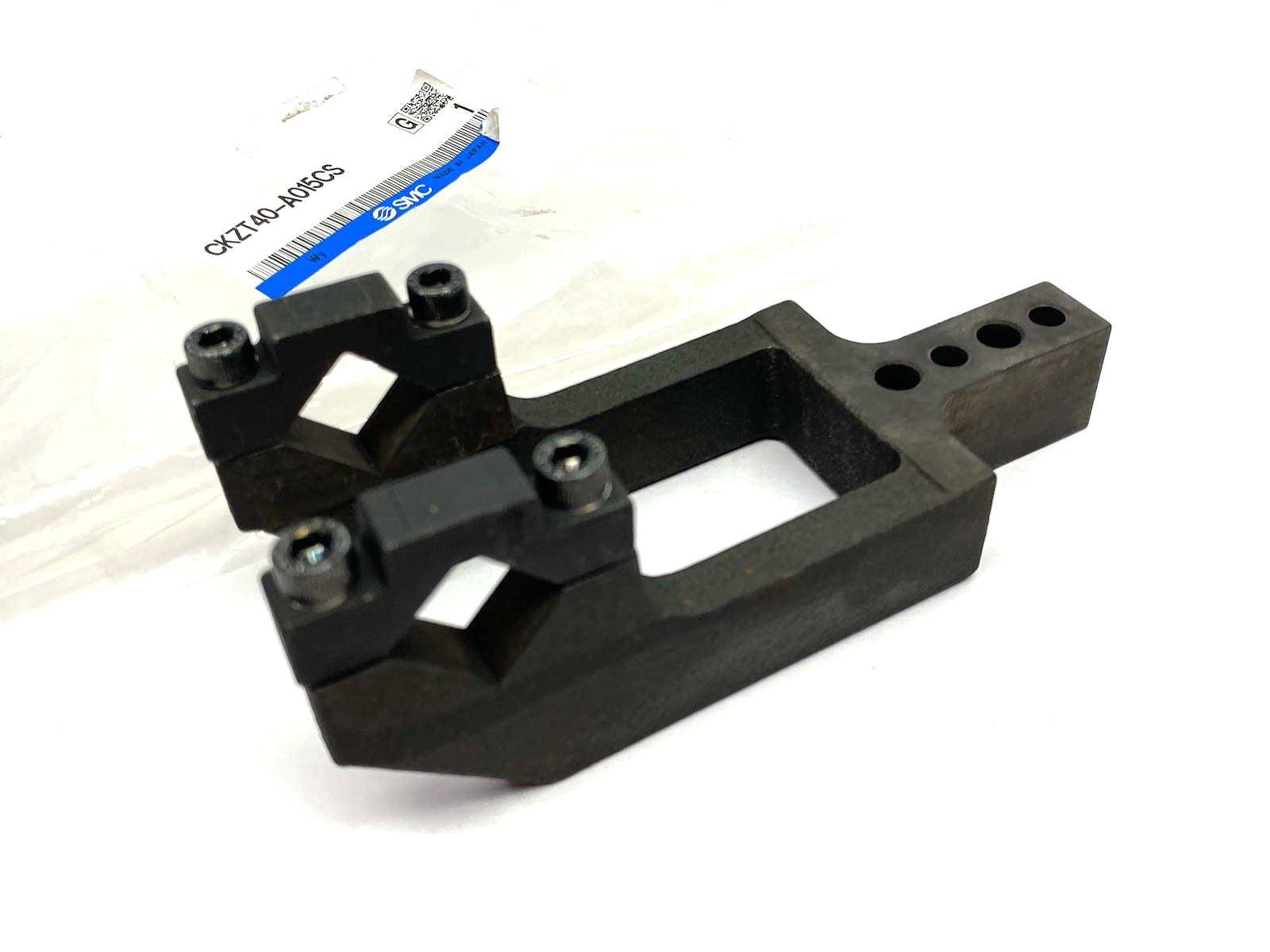 CKZT40-A015CS | SMC Center Arm for Slim Line Clamp Cylinder - New Other - Maverick Industrial Sales