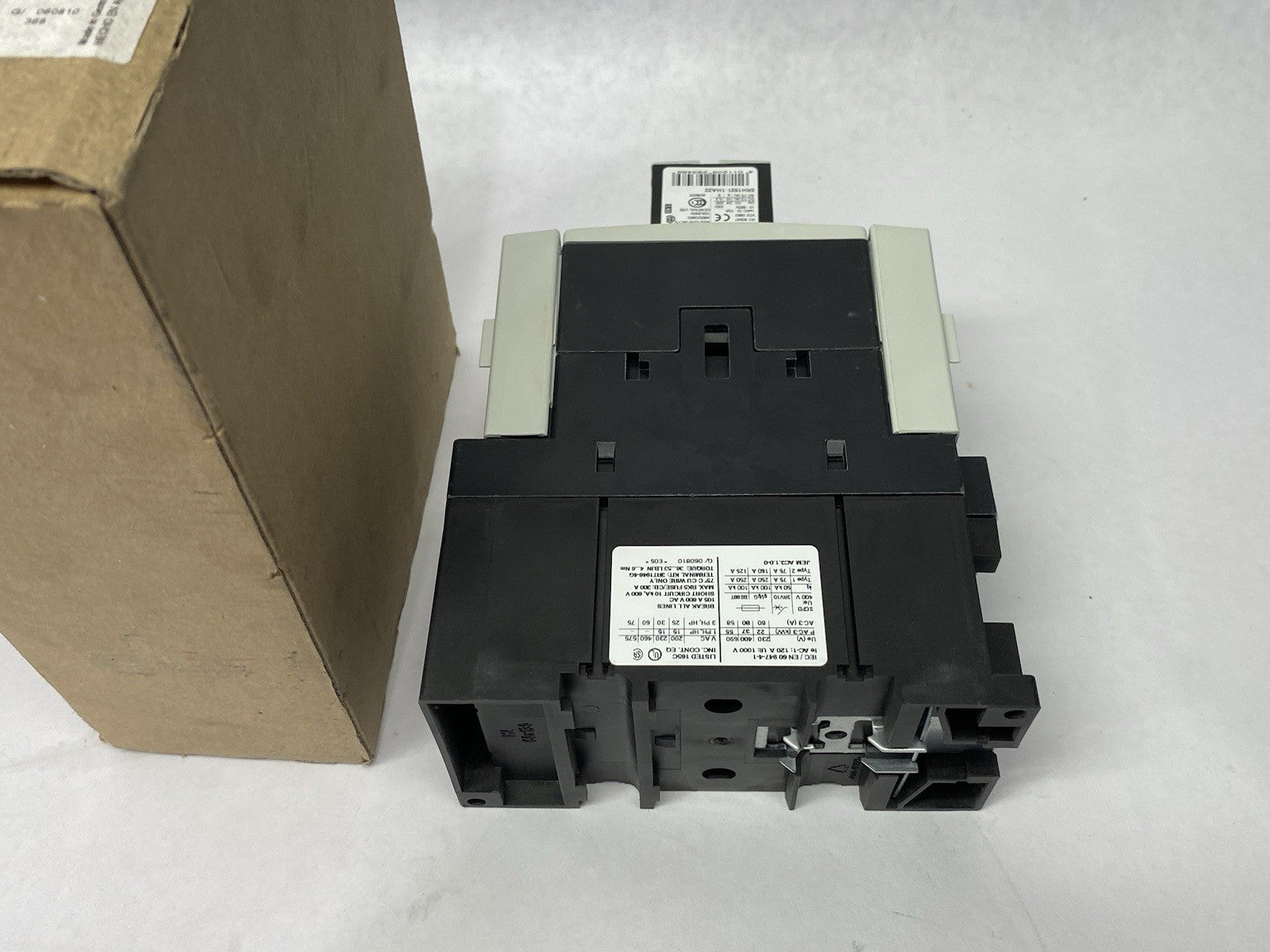 Siemens 3RT1045-1BB44 Power contactor, AC-3 80 A, 37 kW / 400 V 24 V DC - Maverick Industrial Sales