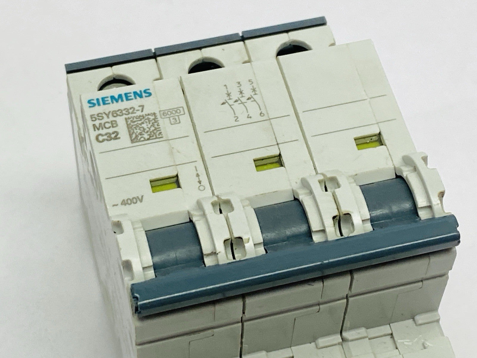 Siemens 5SY6332-7 Miniature Circuit Breaker 3-Pole 32A 400V - Maverick Industrial Sales
