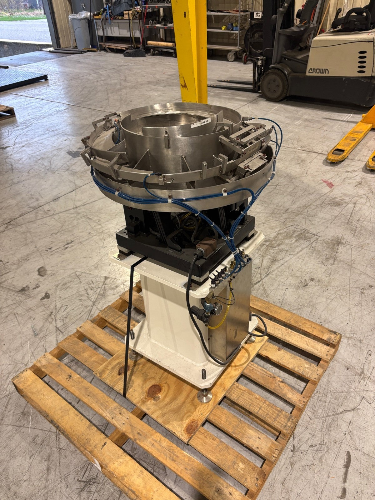 20" | Chad Industries Custom Vibratory Bowl Feeder, Rodix Feeder Cube Control, 22" - Used - Maverick Industrial Sales