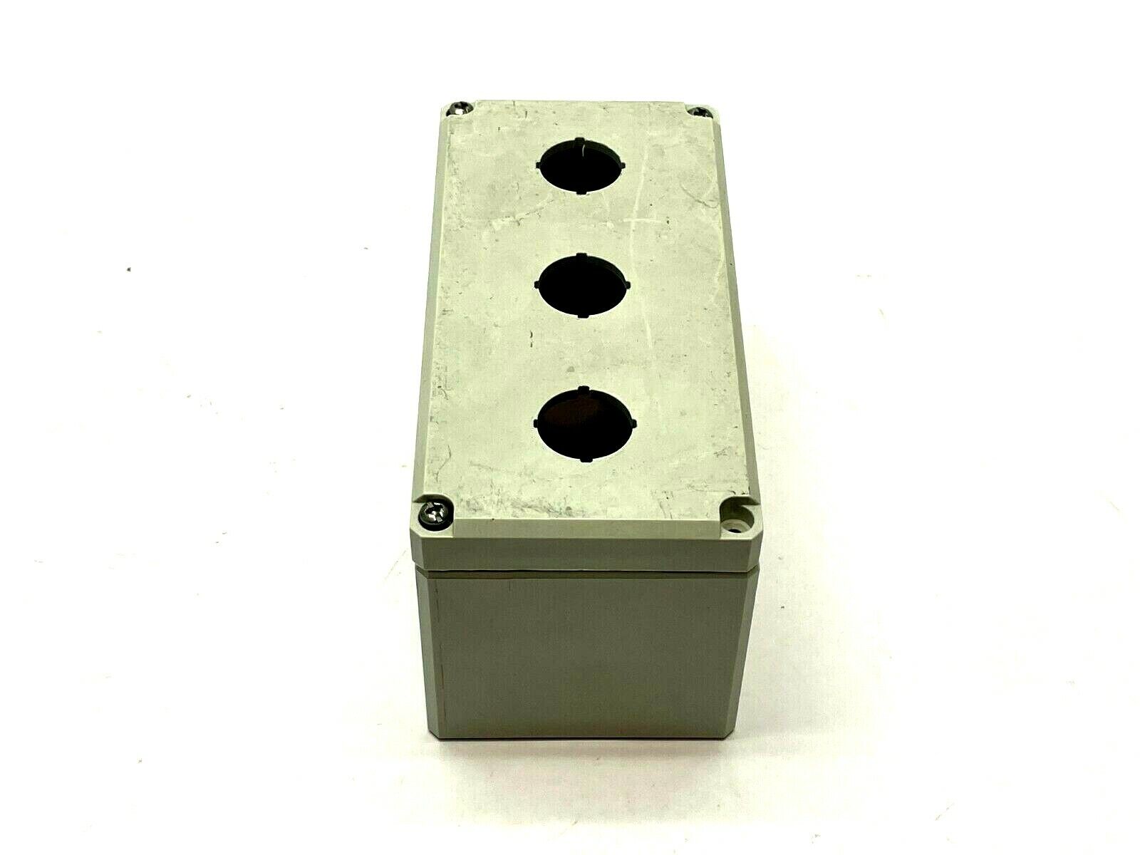 Hoffman Q3PBPCDM QLine D Pushbutton Type Enclosure 3PB x 22.5mm MISSING SCREW - Maverick Industrial Sales