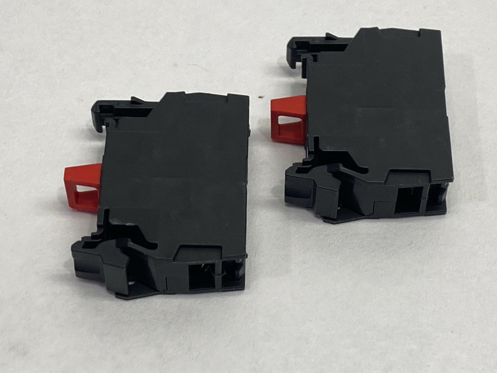 Siemens 3SU1400-1AA10-1CA0 Contact Module LOT OF 2 - Maverick Industrial Sales