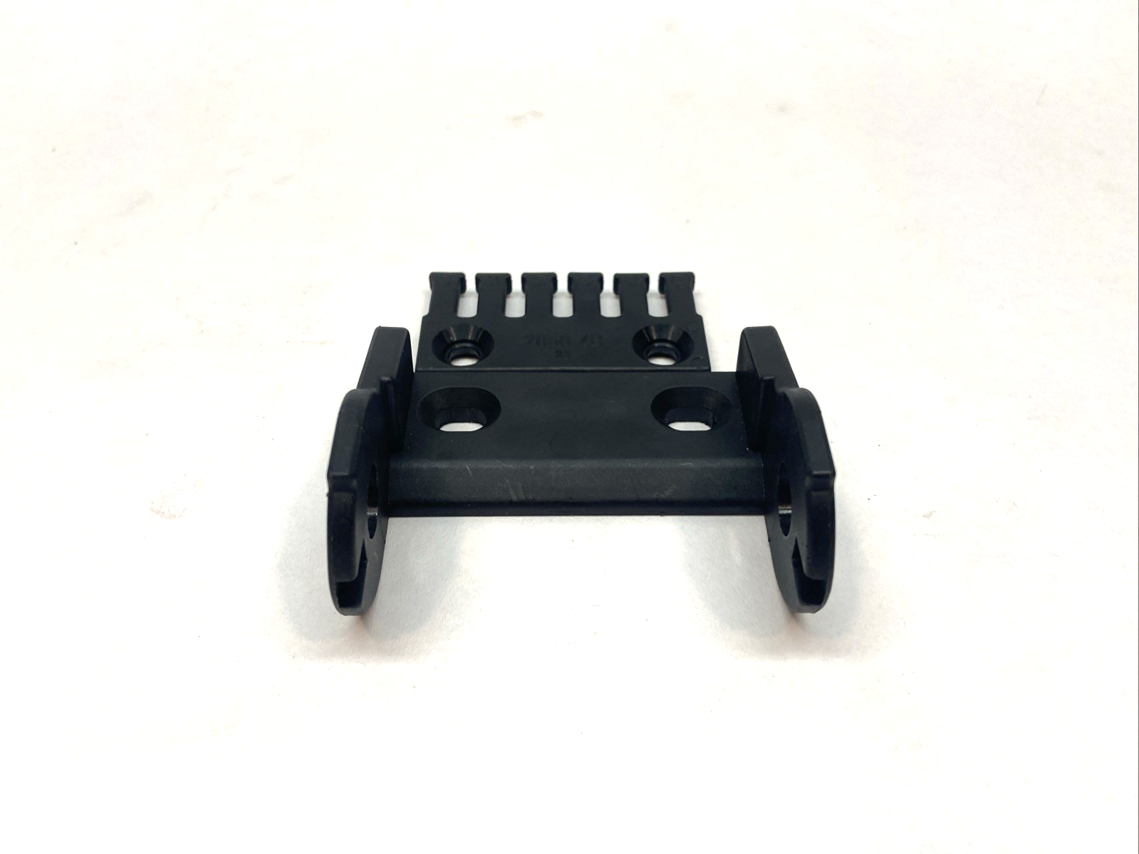 Igus 2050.1PZ E-Chain Male Mounting Bracket w/ 2050.BZ Tiewrap Plate LOT OF 2 - Maverick Industrial Sales