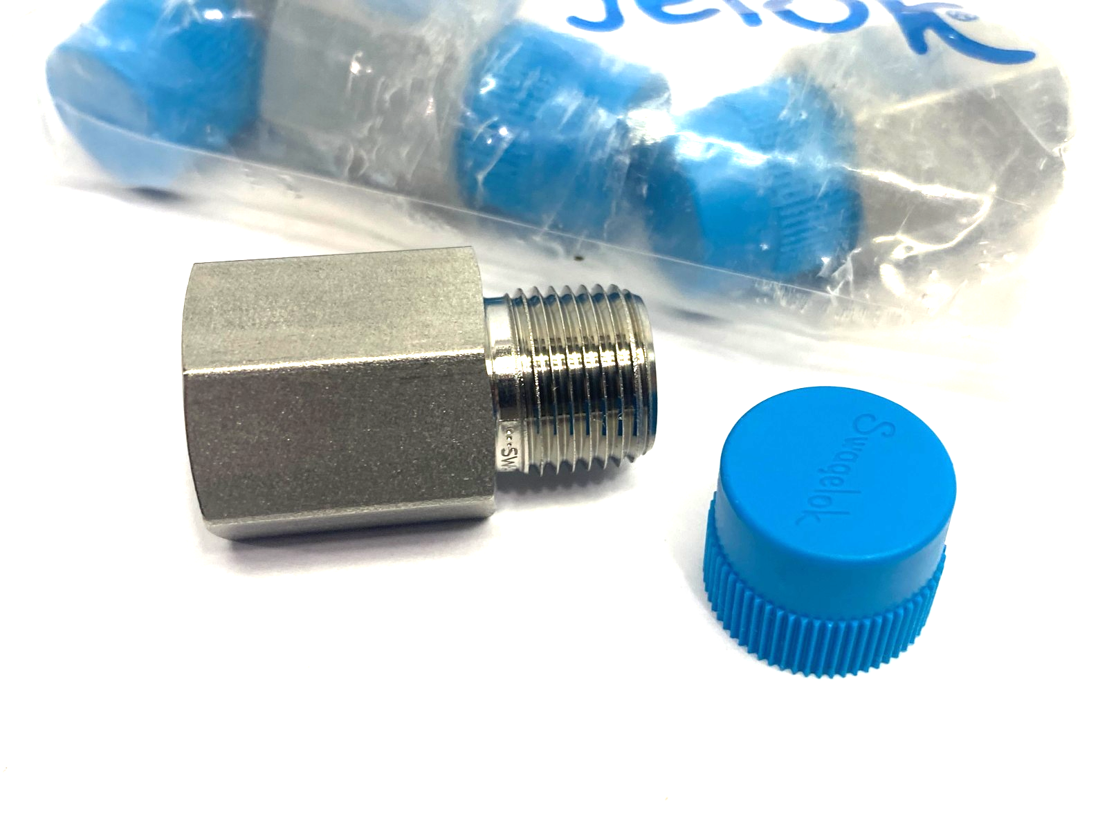 Swagelok SS-6-A Stainless Steel Pipe Adapter Fitting 3/8" NPT M to F LOT OF 4 - Maverick Industrial Sales