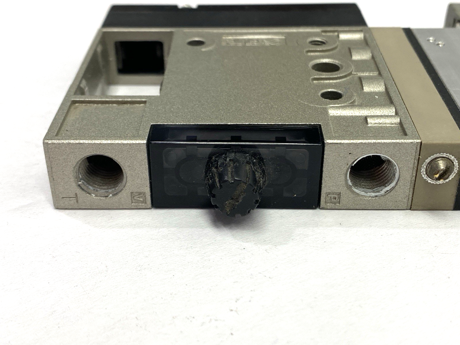 SMC ZM131HT-K5WO-X322 Vacuum Generator w/ SYJ3430-5WO Solenoid Valve NO MUFFLER - Maverick Industrial Sales