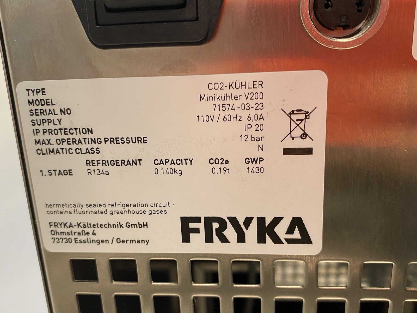FRYKA CO2-Kühler Minikühler V200 0,140kg Capacity 110V/60Hz 6,0A - Maverick Industrial Sales