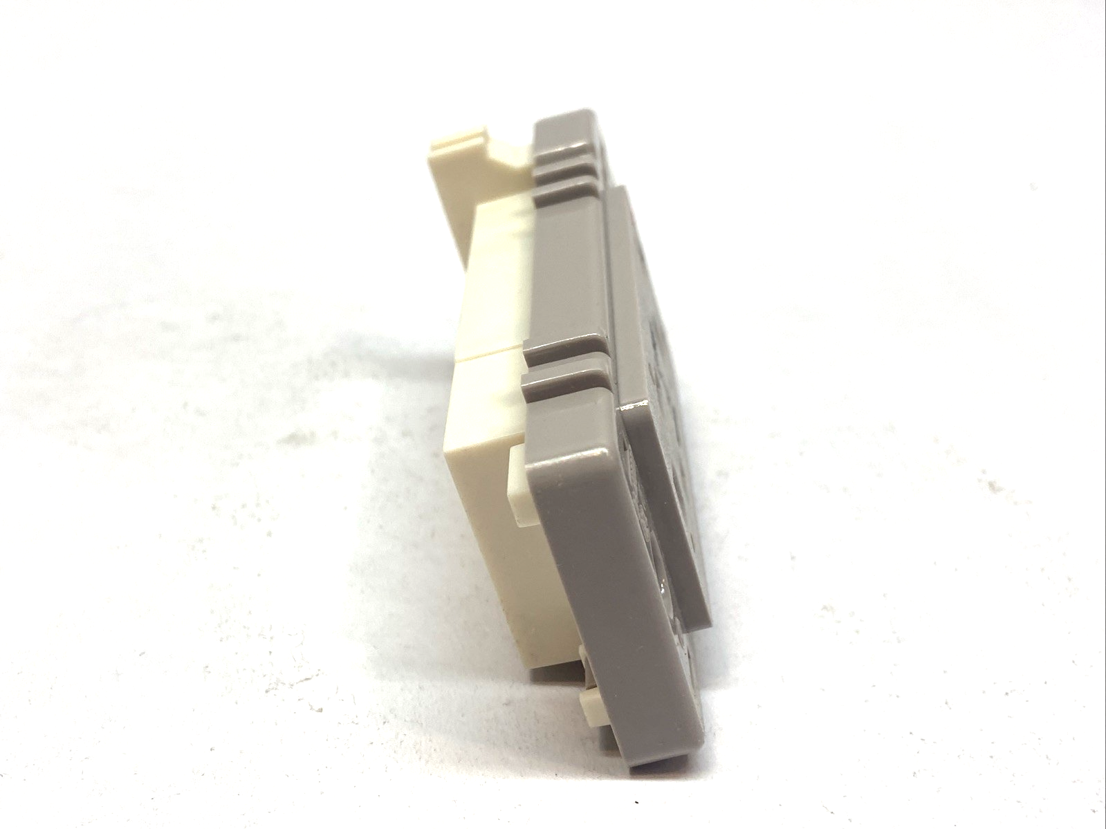 Steelcase 98683ADD15S Line-A Duplex Receptacle 15A - Maverick Industrial Sales