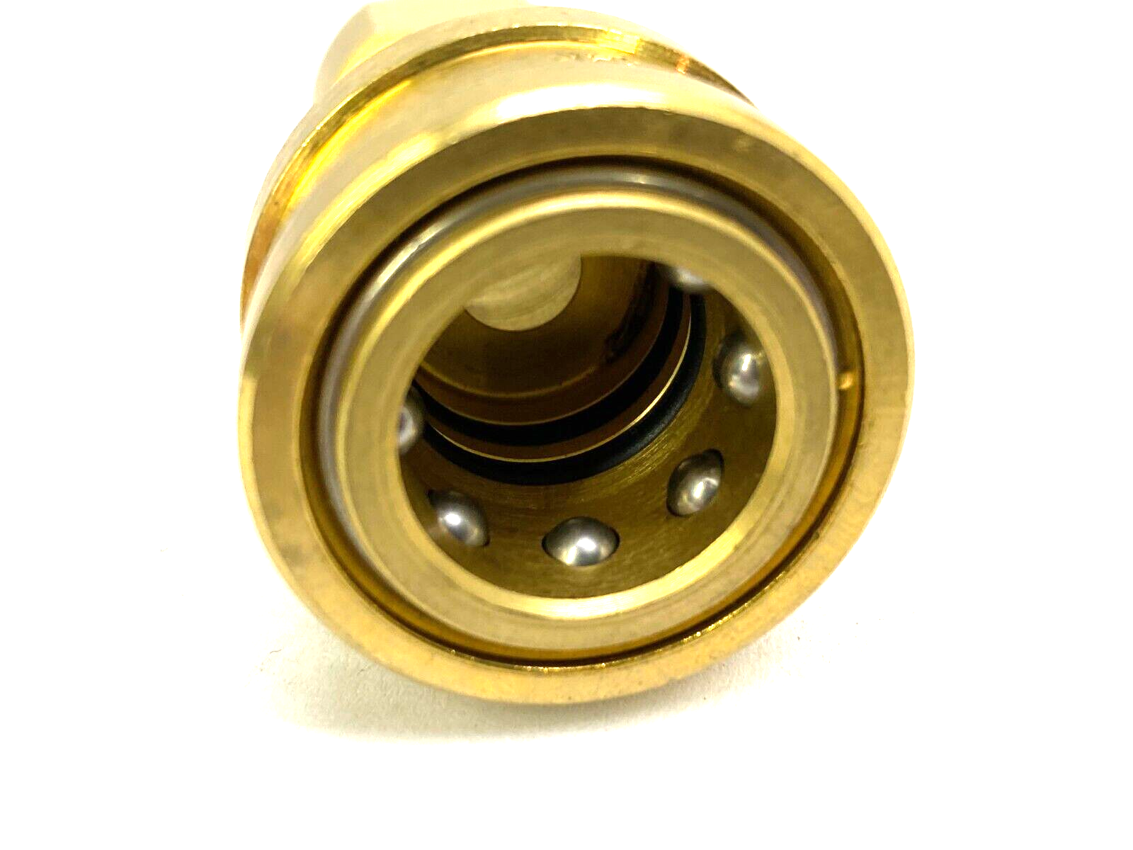 Eaton Hansen B3H21SL Brass Quick-Connect Auto Seal Lock Sleeve Fitting 3/8" FNPT - Maverick Industrial Sales
