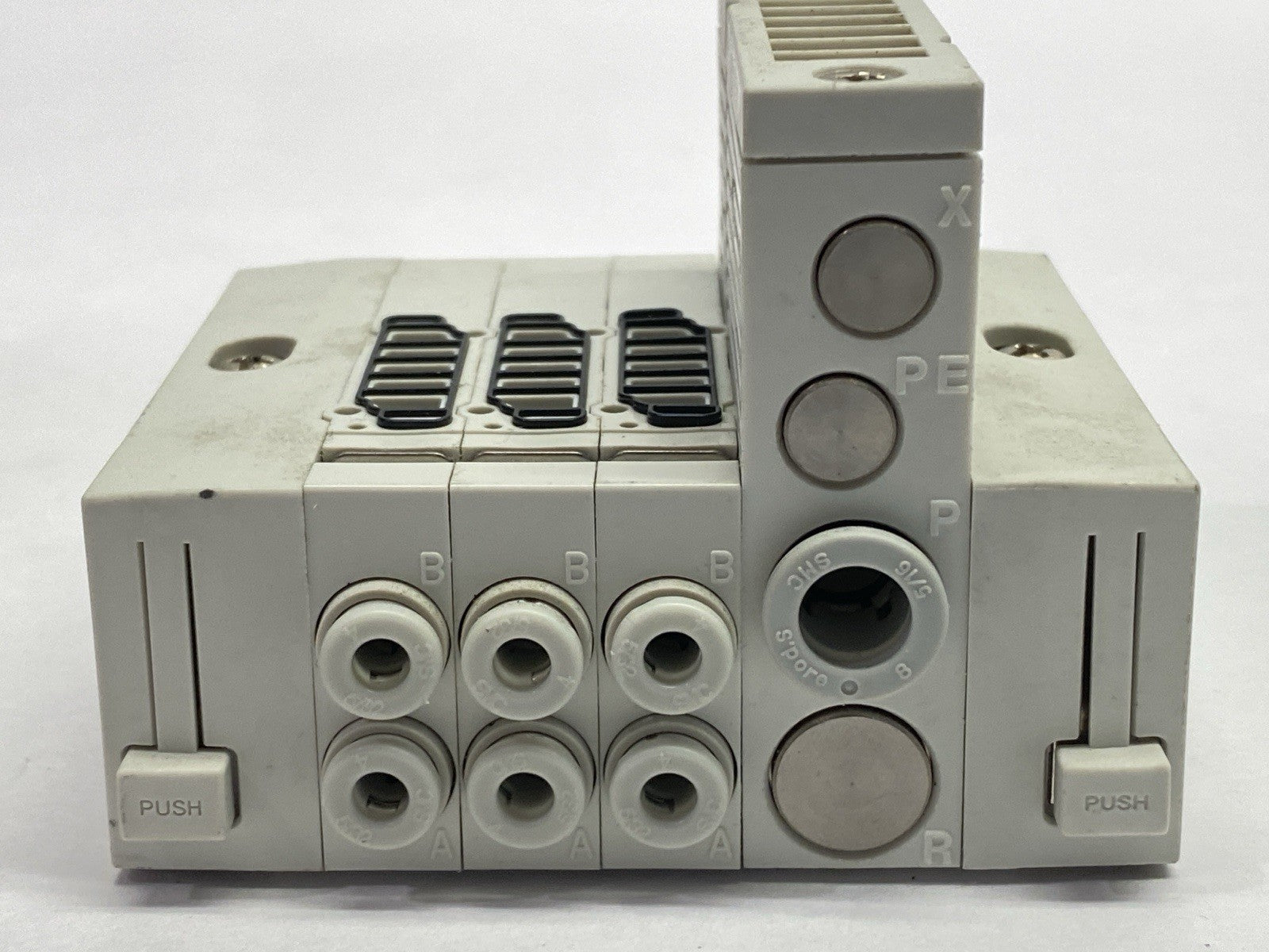 SS5Y3-60-03U-4 | SMC Pneumatic Manifold Assembly Cassette Body - Used - Maverick Industrial Sales