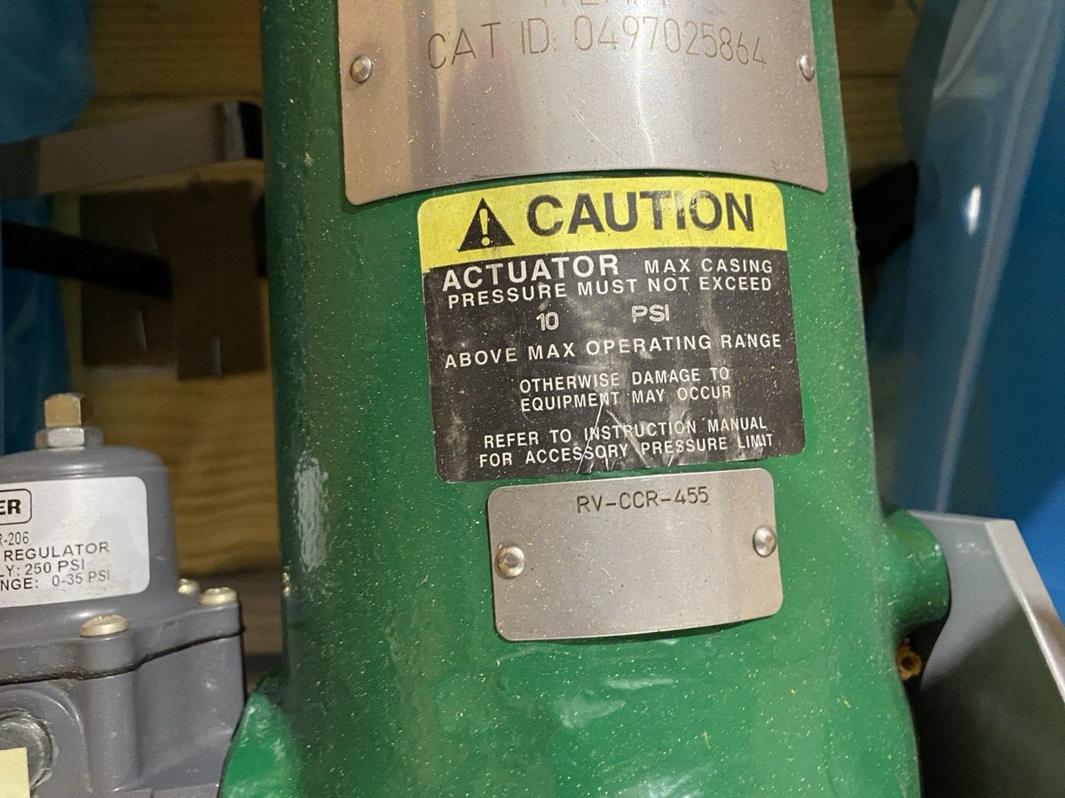 Fisher ET 2in Globe Control Valve 667 Size 45 Pneumatic Actuator 2-5/16 Port - Maverick Industrial Sales