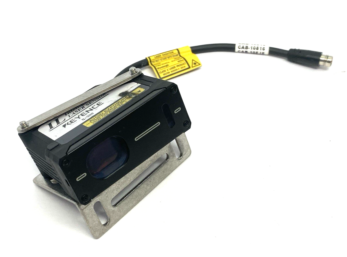 | Keyence IL-300 CMOS Multi-Function Analog Laser Sensor, 300mm Ref. Distance - Used - Maverick Industrial Sales