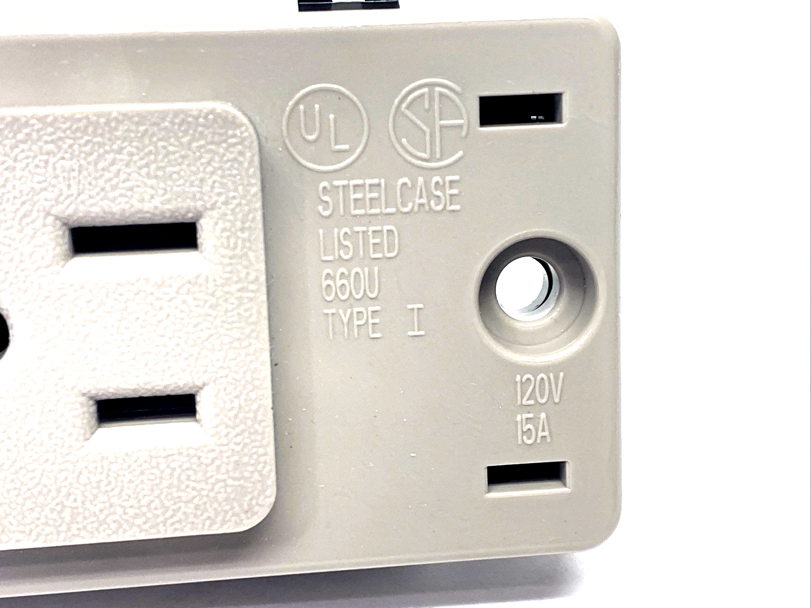 986833DA15S,6608 | Steelcase 986833DA15S Line 3 Duplex Receptacles 3+D, SHN, Woodrose 6607 6-PK - New – Open box - Maverick Industrial Sales