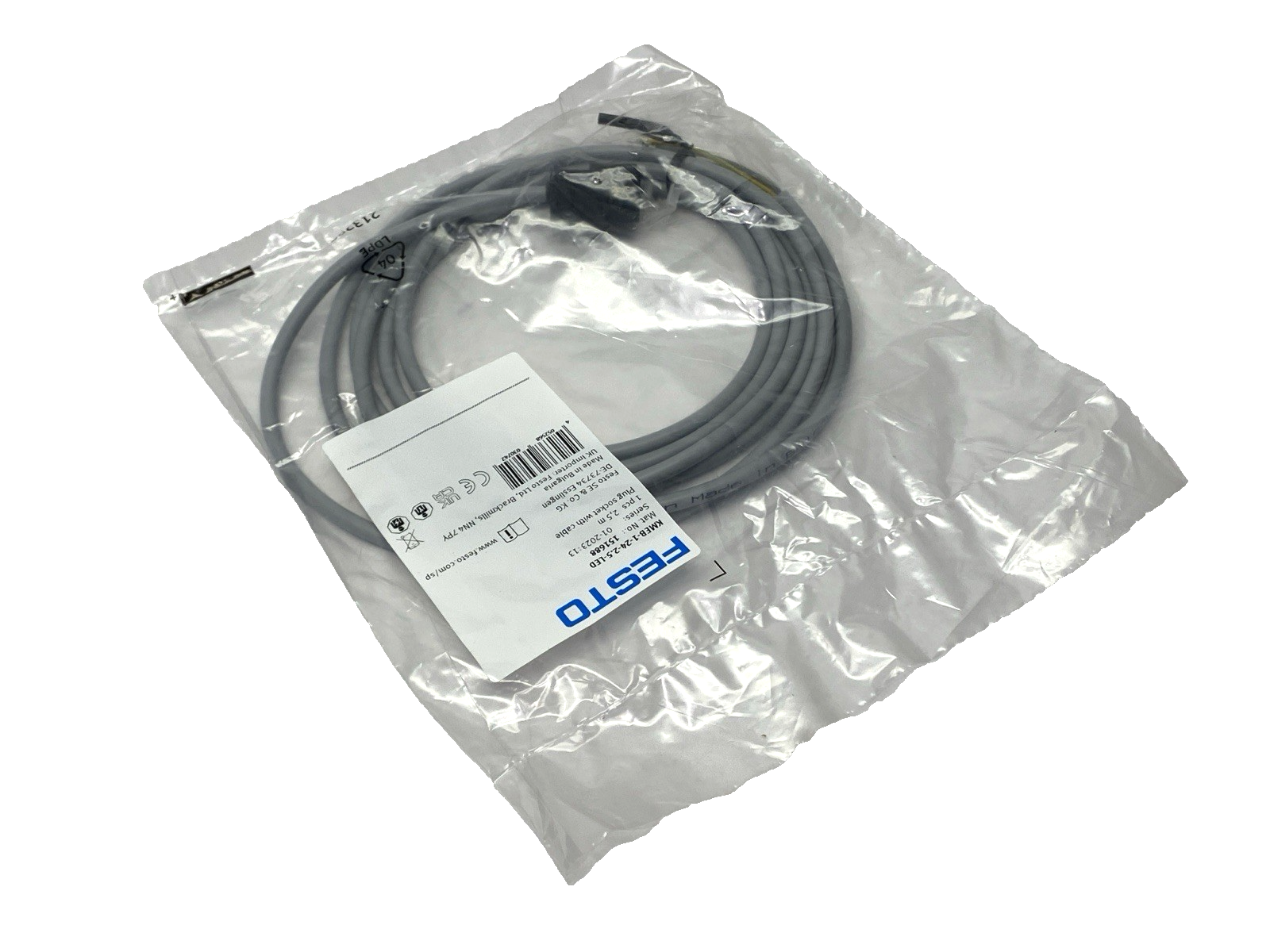 Festo KMC-1-24-2.5-LED Plug Socket w/ Cable 2.5m 151688 - Maverick Industrial Sales