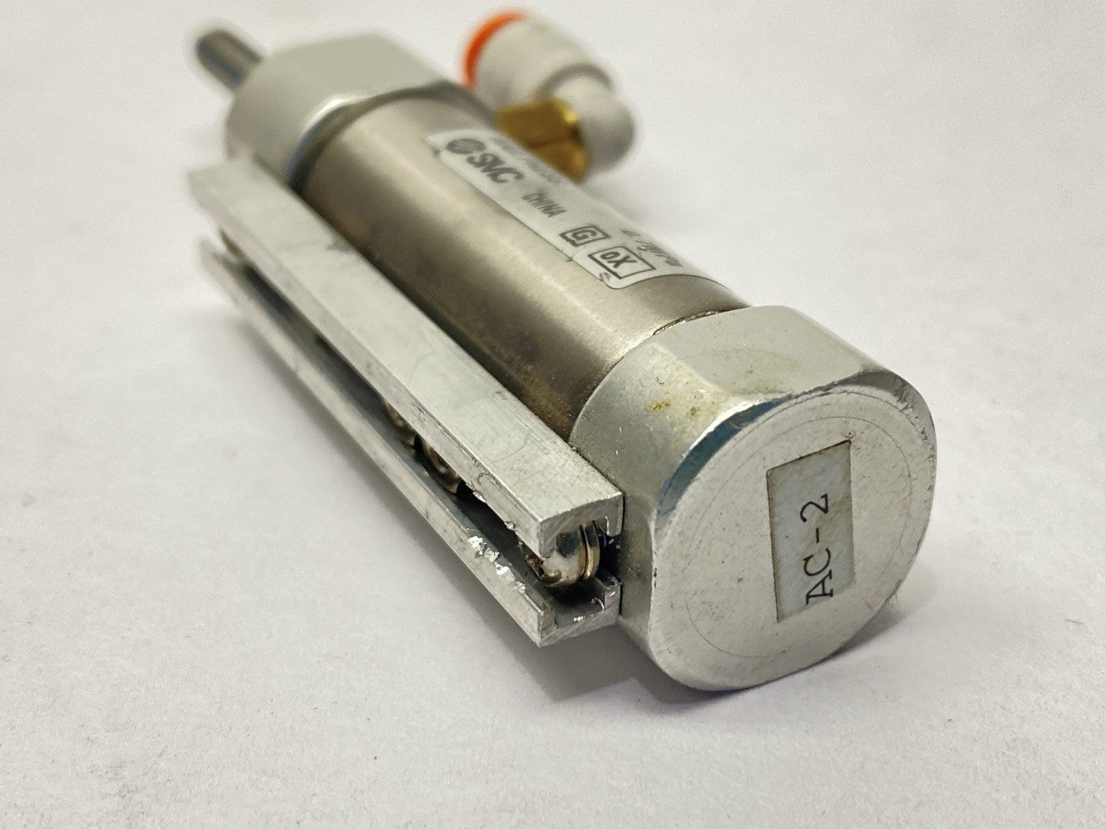 CDJ2B16-15-A | SMC Pneumatic Cylinder 16mm Bore 15mm Stroke - Used - Maverick Industrial Sales
