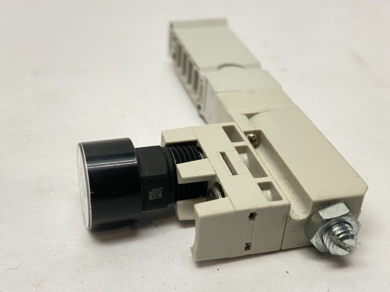 SY30M-N5-P-3 | SMC Pneumatic Interface Regulator w/ PSI Gauge - Used - Maverick Industrial Sales