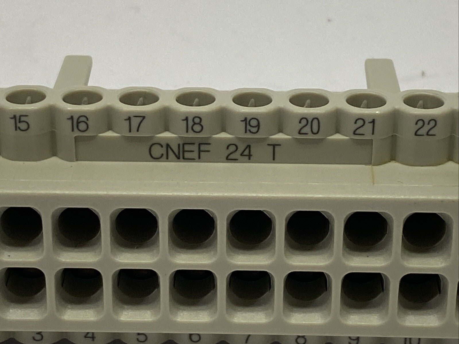 ILME CNEF 24 T CNE Series Screw Terminal Connector Size 104.27 24-Pin - Maverick Industrial Sales