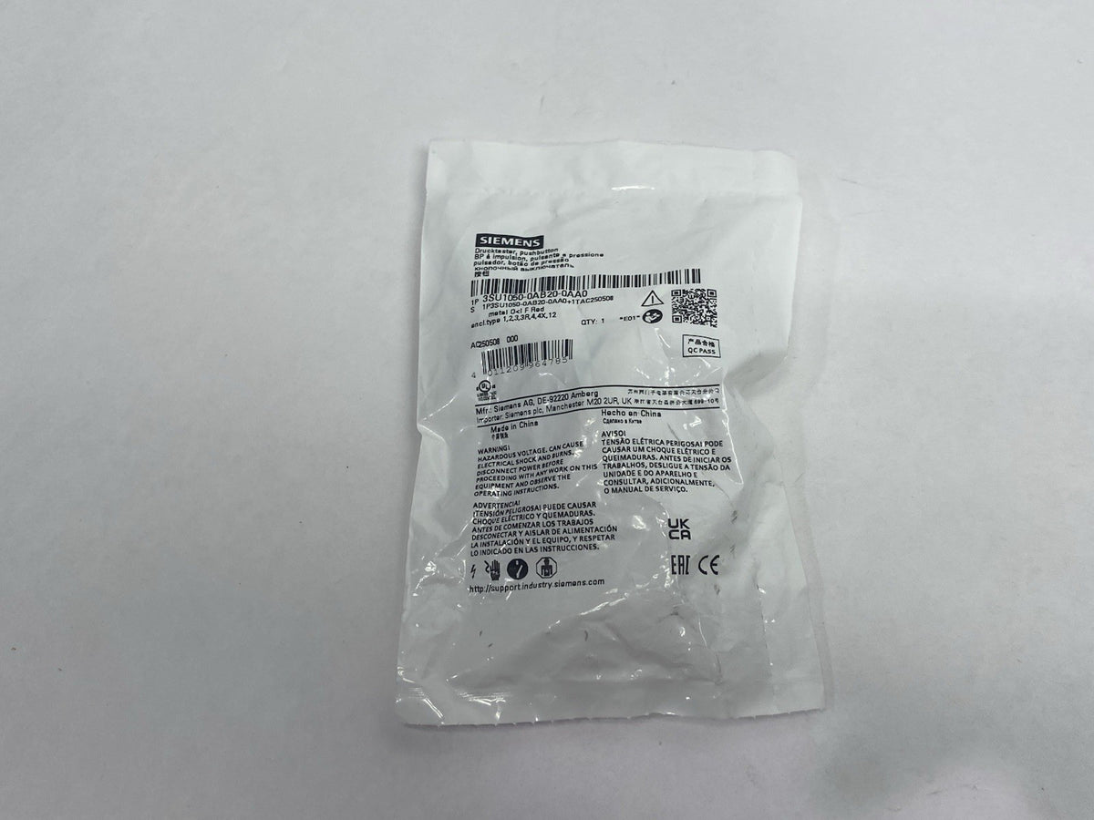 3SU1050-0AB20-0AA0 | Siemens Non-illuminated pushbuttion Red - New - Maverick Industrial Sales