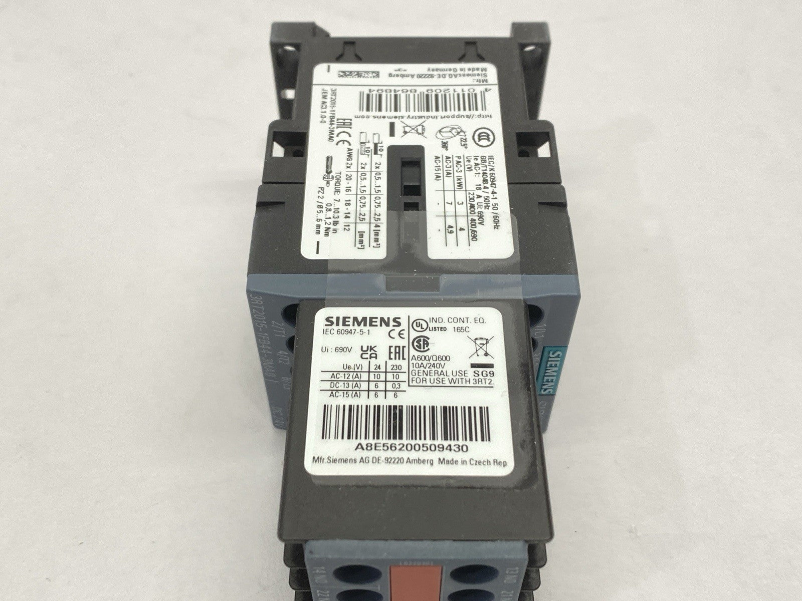 Siemens 3RT2015-1FB44-3MA0 Power Contactor 3-Pole 2NO 2NC 7A 3kW / 400V 24VDC - Maverick Industrial Sales