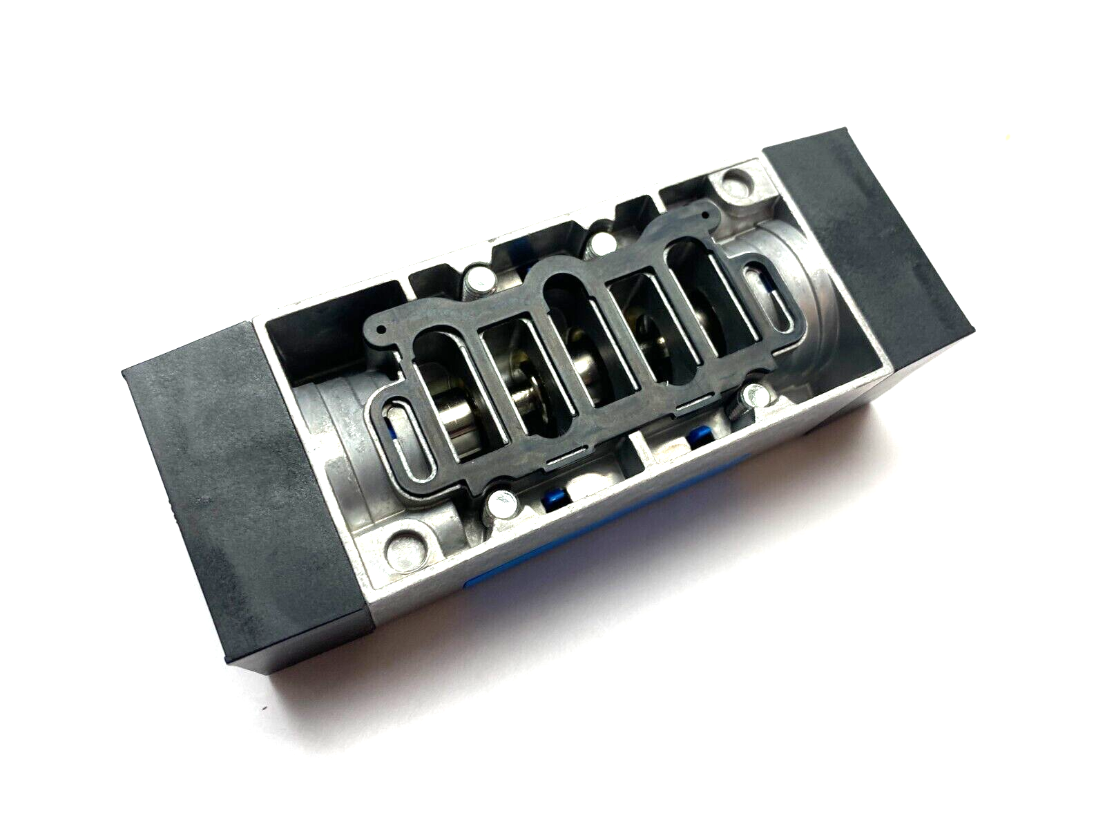 Festo VL-5/3E-D-3-C Sub-Base Pneumatic Valve 5/3 Exhausted 151868 - Maverick Industrial Sales