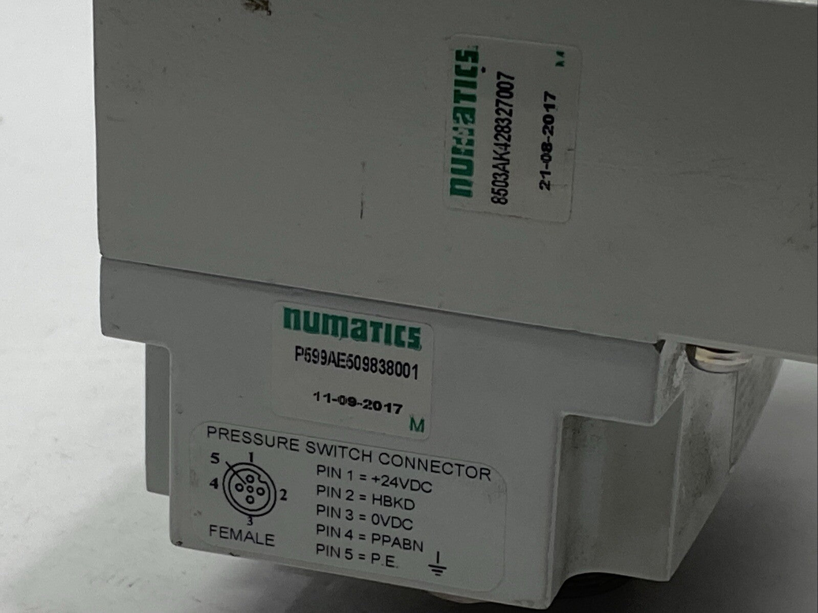 Numatics P599AE509838001 ROBOT EE-Interface Endplate w/ 8503AK428327007 - Maverick Industrial Sales