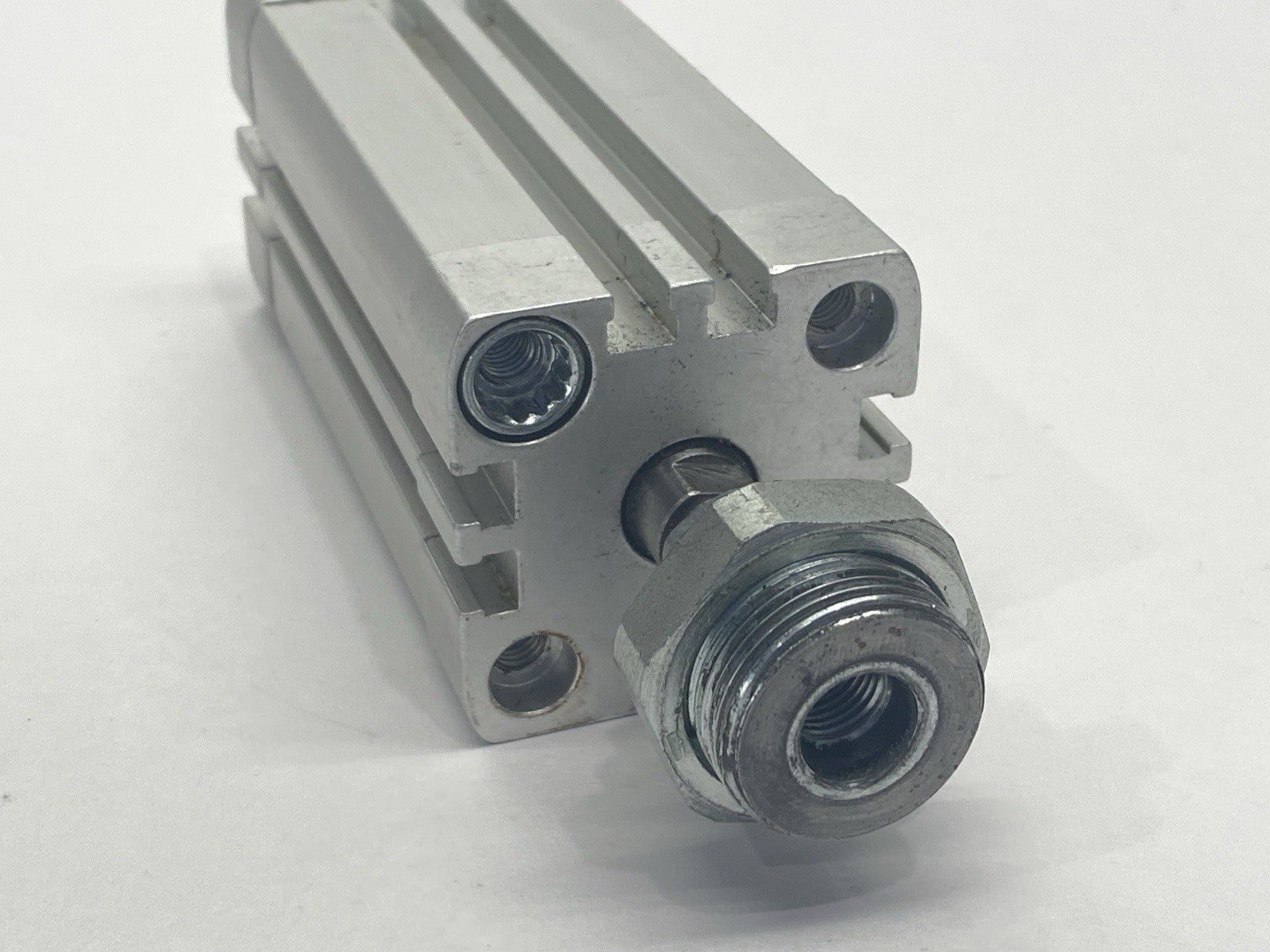 Festo ADN-1 1/4"-2.5-A-P-A Pneumatic Cylinder 1-1/4" Bore 2-1/2" Stroke 557088 - Maverick Industrial Sales