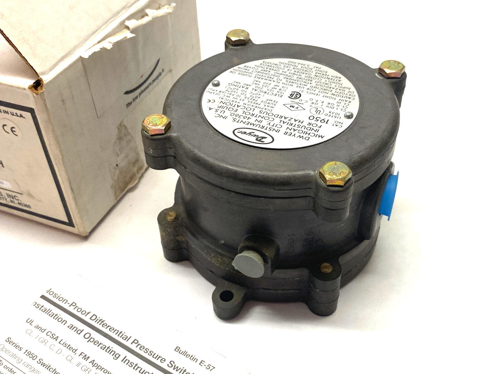 Dwyer 1950-1-2F Explosion Proof Pressure Switch - Maverick Industrial Sales