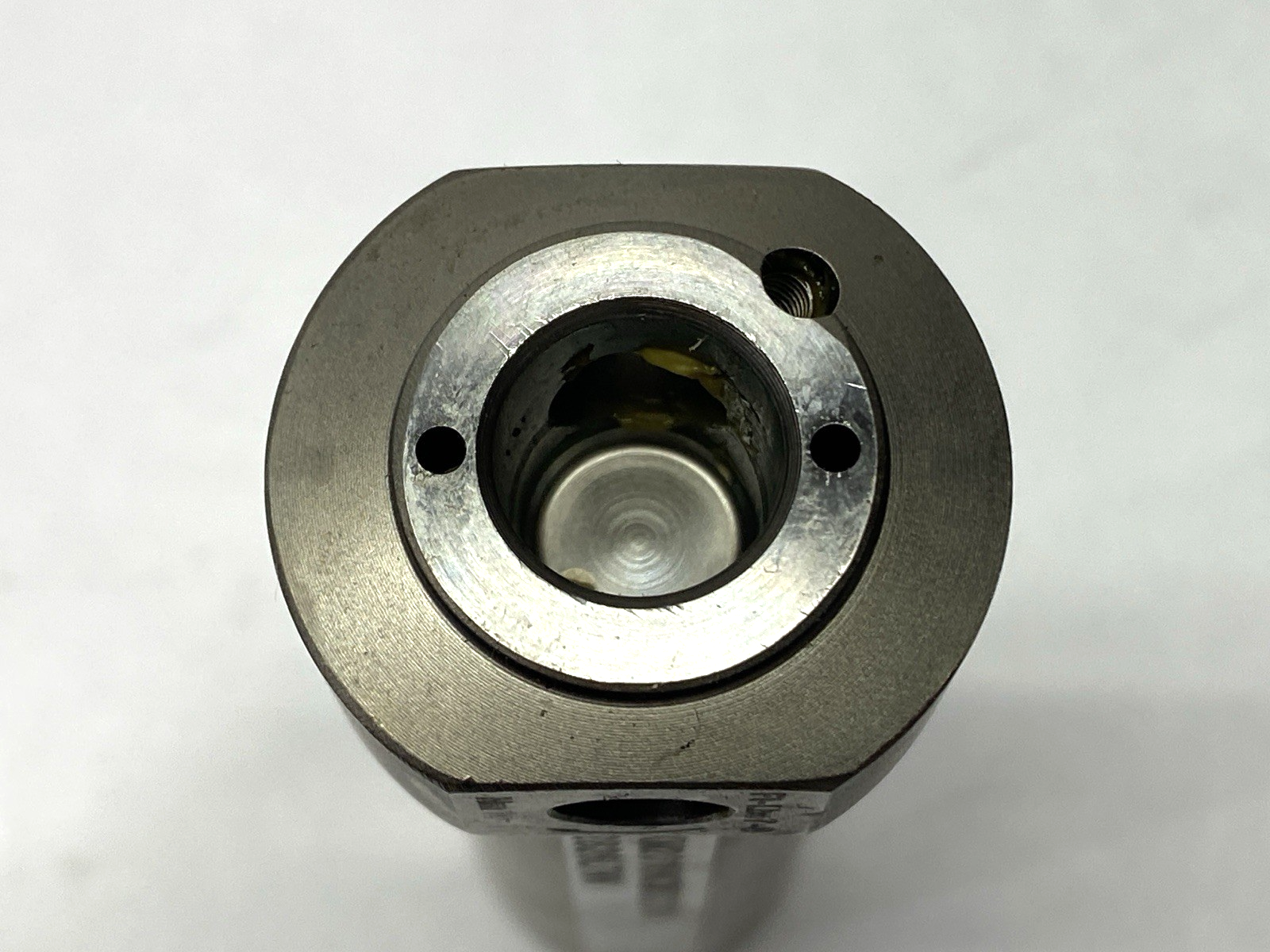Kennametal KM2016NCMSS2516 KM Micro™ Clamping Unit NCM-SS Straight Shank 2439980 - Maverick Industrial Sales
