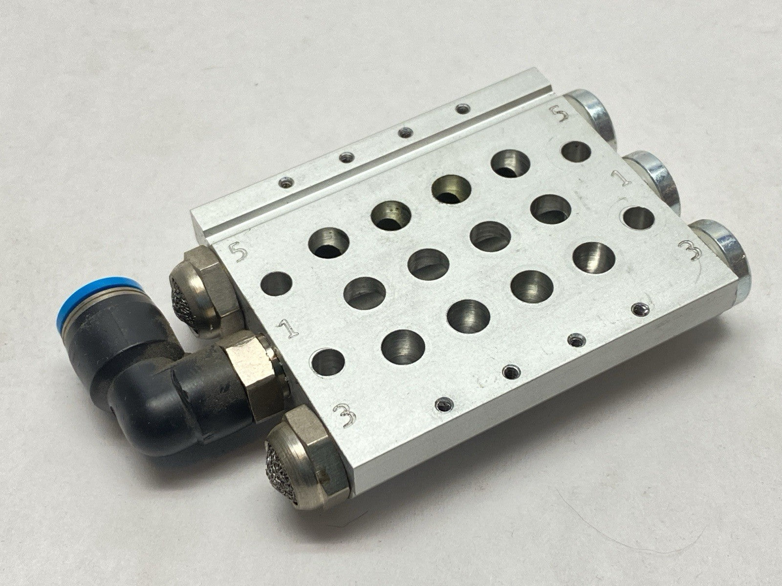 VABM-L1-14S-G14-4 | Festo Manifold Rail Pneumatic Valve Base 566620 - Used - Maverick Industrial Sales