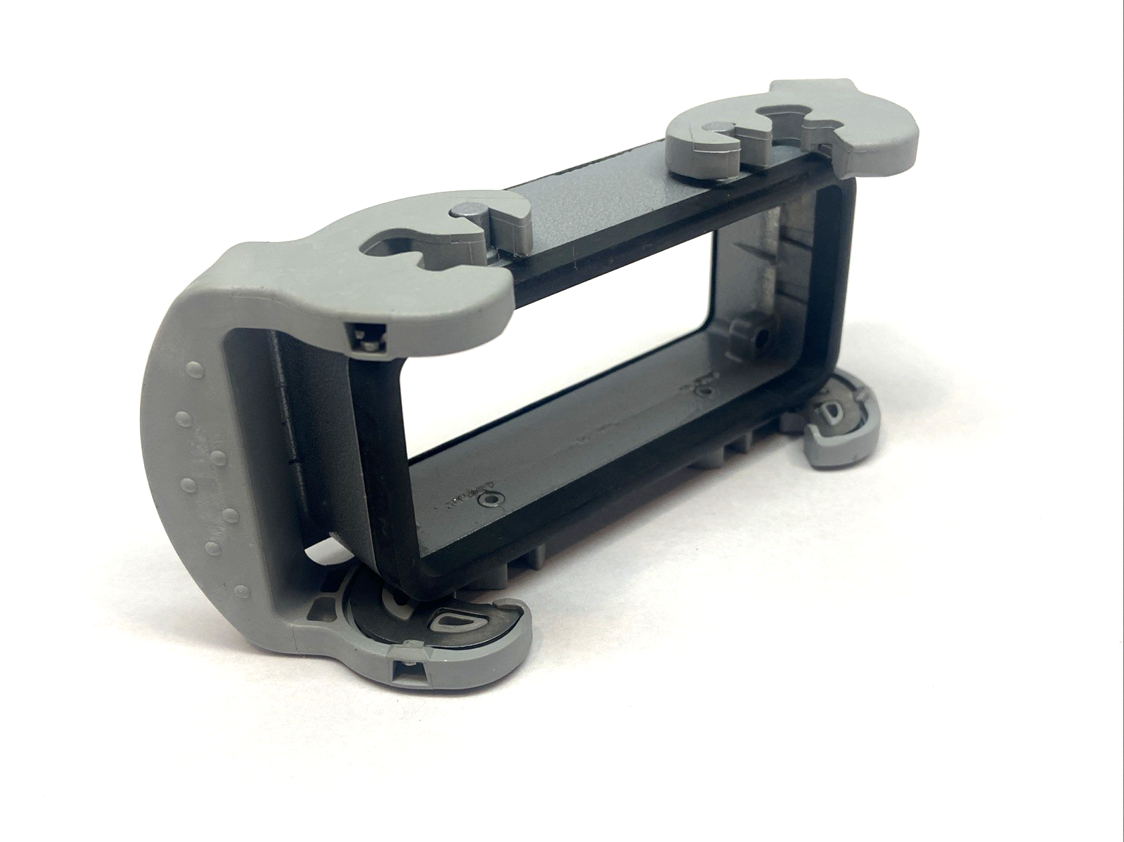 70.320.1628.0 | Wieland Bottom Base Double Latch BOTTOM BAS GUT GA 16 A - Used - Maverick Industrial Sales
