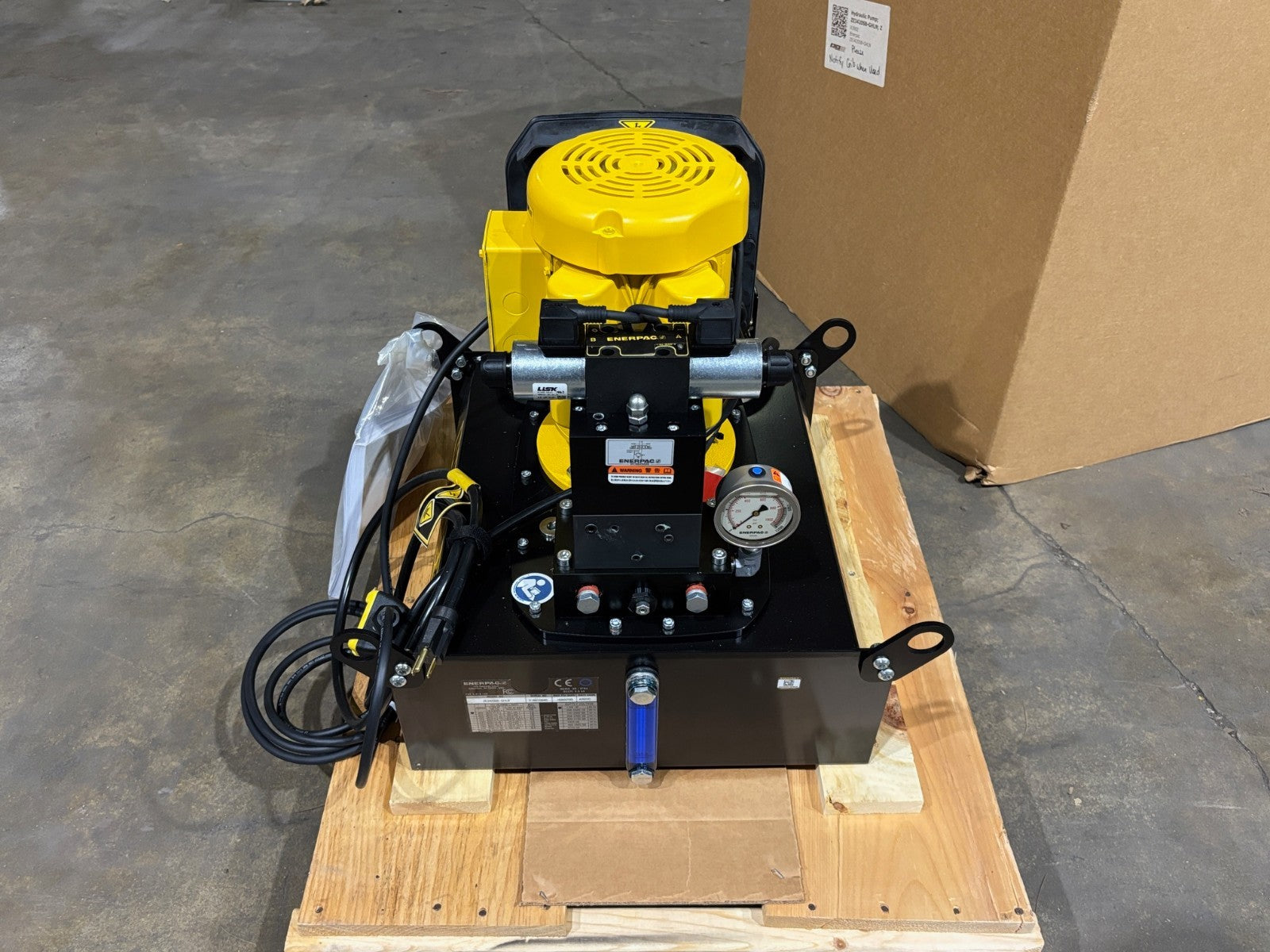 Enerpac ZE3420SB-GHLN Electric Hydraulic Pump, 10,000 PSI, ZE3, 115V, 20L - Maverick Industrial Sales