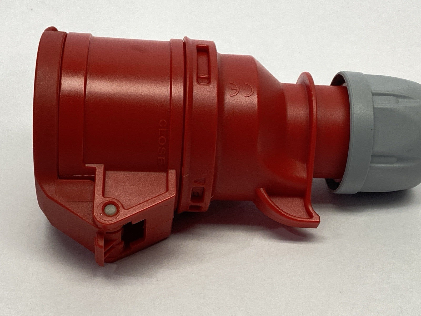 PCE 215-6 CEE Connector 16A 5p 6h 400V IP44 SHARK - Maverick Industrial Sales