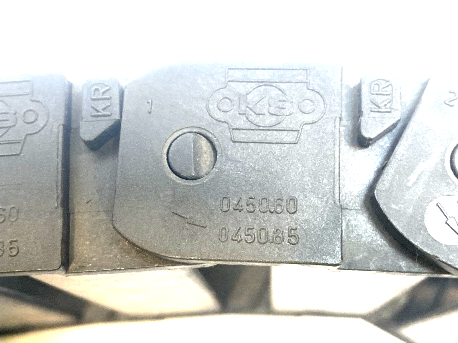 Kabelschlepp 0450.60 Energy Chain Cable Carrier 14 Links - Maverick Industrial Sales