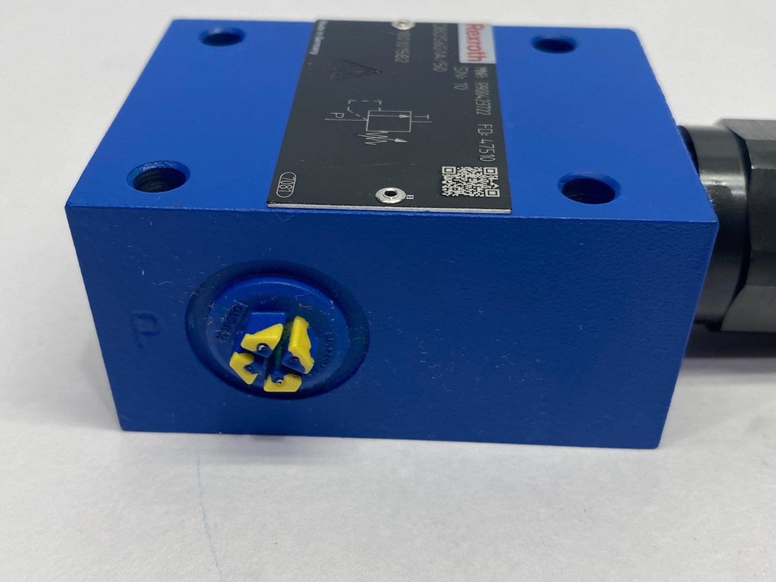 Bosch Rexroth R900423722 Pressure Relief Valve DBDS6G1A/50 - Maverick Industrial Sales