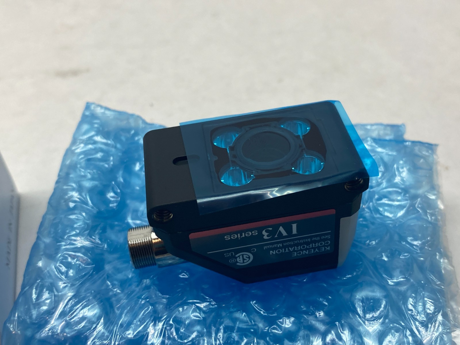 Keyence IV3-G500MA Compact Sensor Head Standard Model Monochrome AF Type - Maverick Industrial Sales