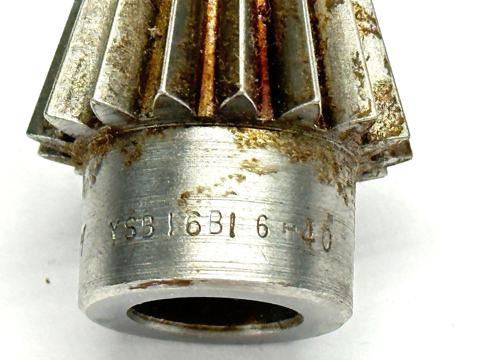 Browning YSB16B16-40 Bevel Pinion Gear 16 DP 20 Degree Angle 16 T 0.48" Face W - Maverick Industrial Sales
