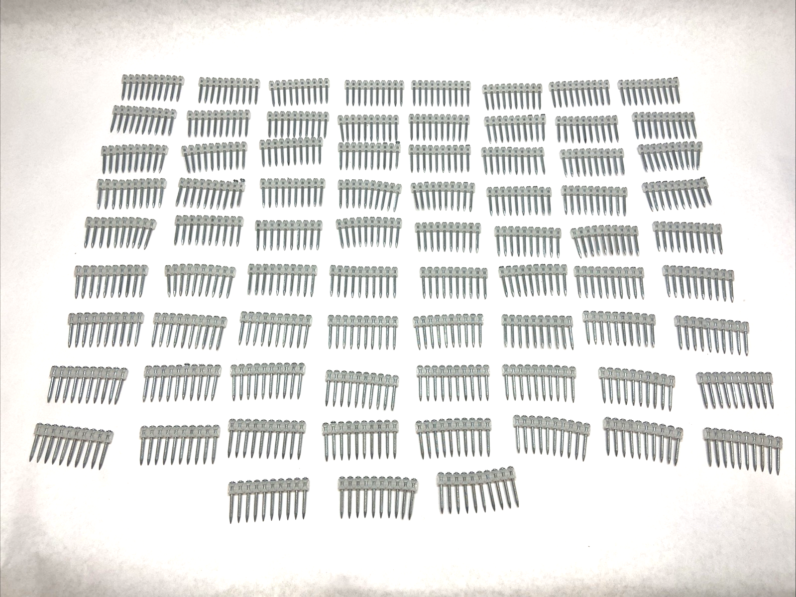 388597 | Hilti 750x X-GPN 37 MX Plywood Nails For GX120 Collated 1-1/2" BOX OF 750 - New – Open box - Maverick Industrial Sales