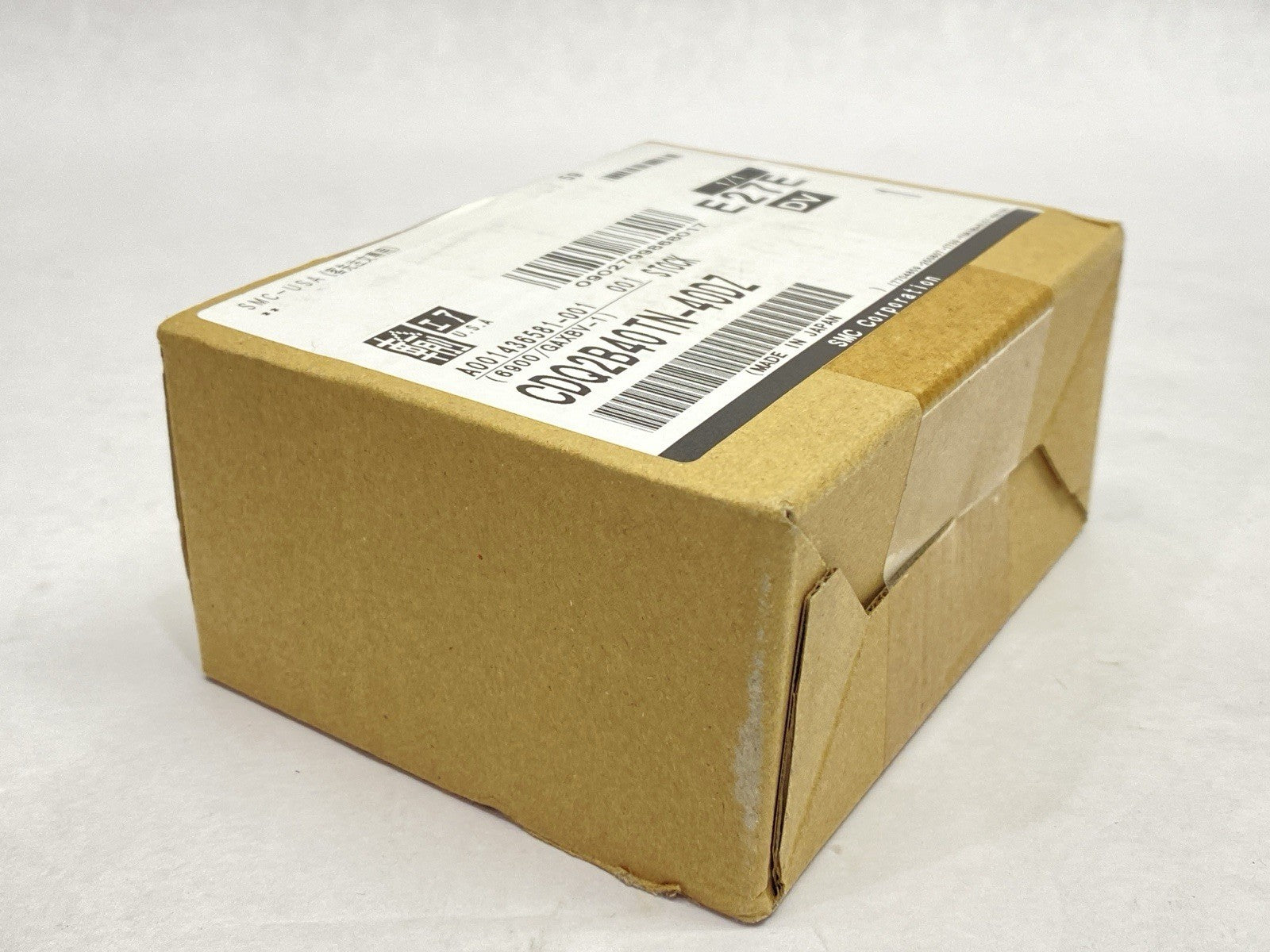 CDQ2B40TN-40DZ | SMC Pneumatic Compact Cylinder 40mm Bore 40mm Stroke - New - Maverick Industrial Sales
