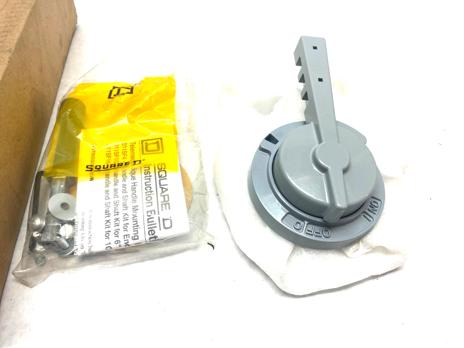 Schneider Electric Telemecanique D11SF10 Rotary Handle, Var. Depth 74142 NO ROD - Maverick Industrial Sales