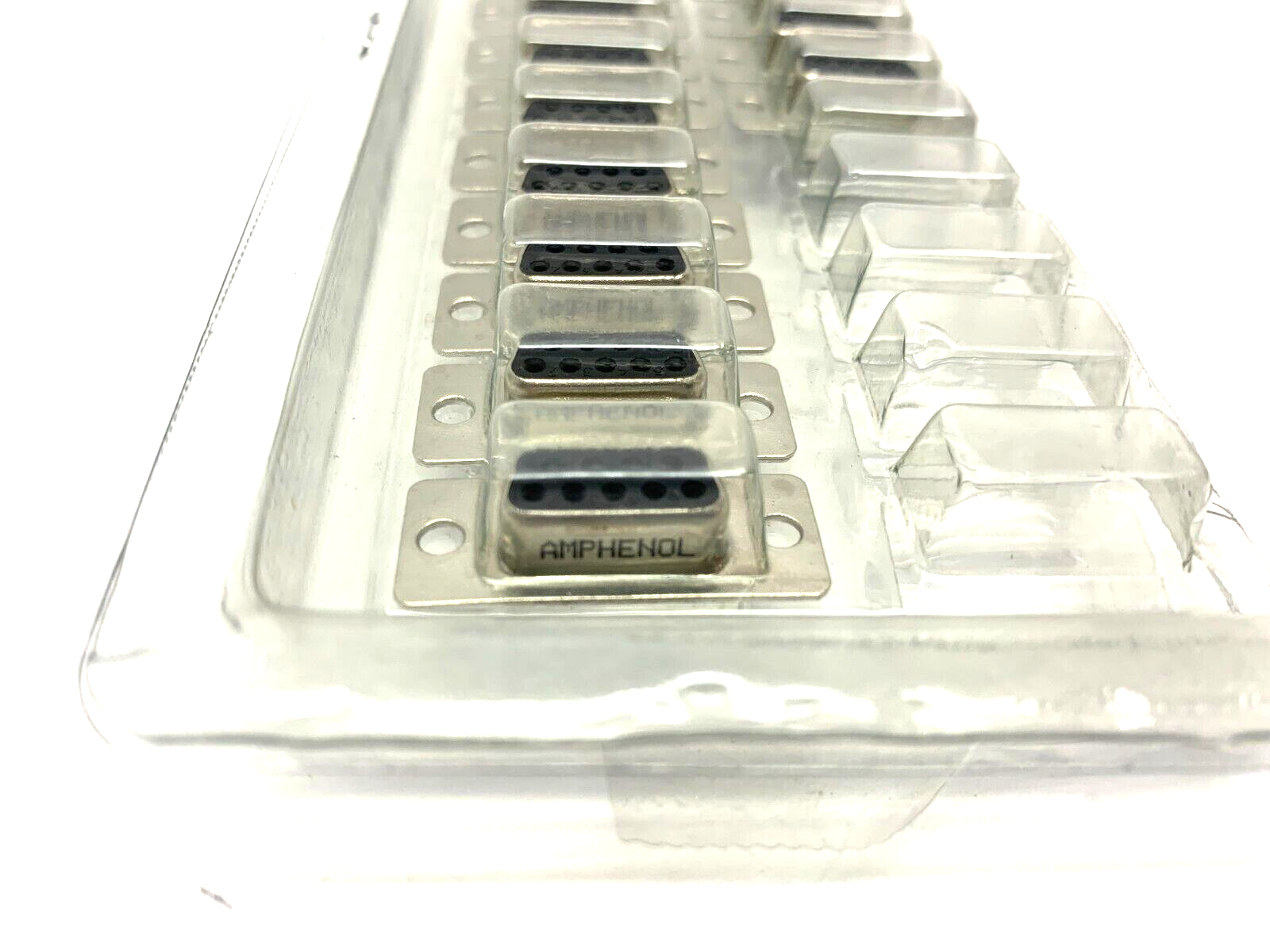 Amphenol G17S0900110EU D-Sub Standard Connector LOT OF 15 - Maverick Industrial Sales