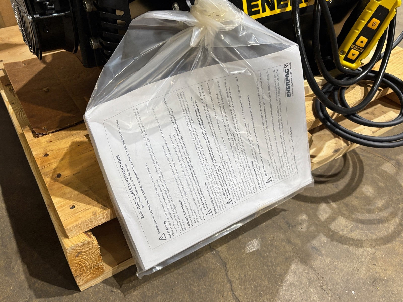 Enerpac ZE3420SB-GHLN Electric Hydraulic Pump, 10,000 PSI, ZE3, 115V, 20L - Maverick Industrial Sales