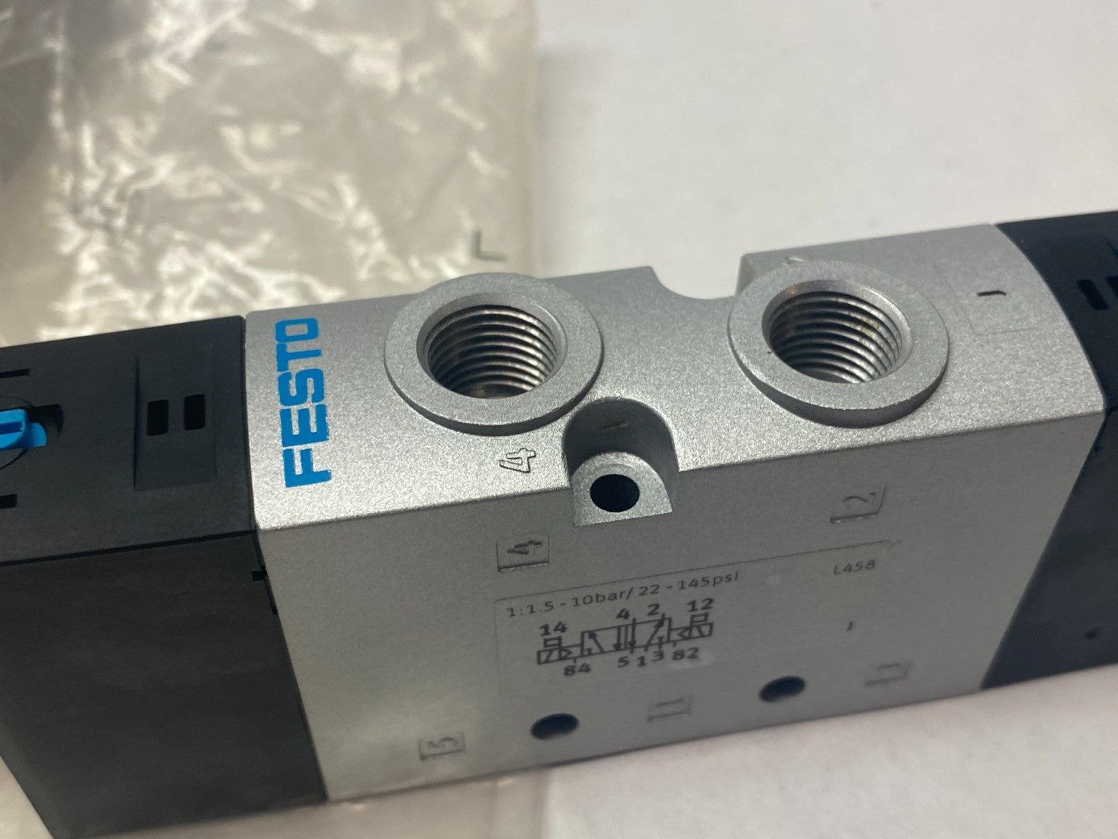 Festo VUVS-L25-B52-D-G14-F8 Solenoid Valve 5/2, Bistable 575516 - Maverick Industrial Sales