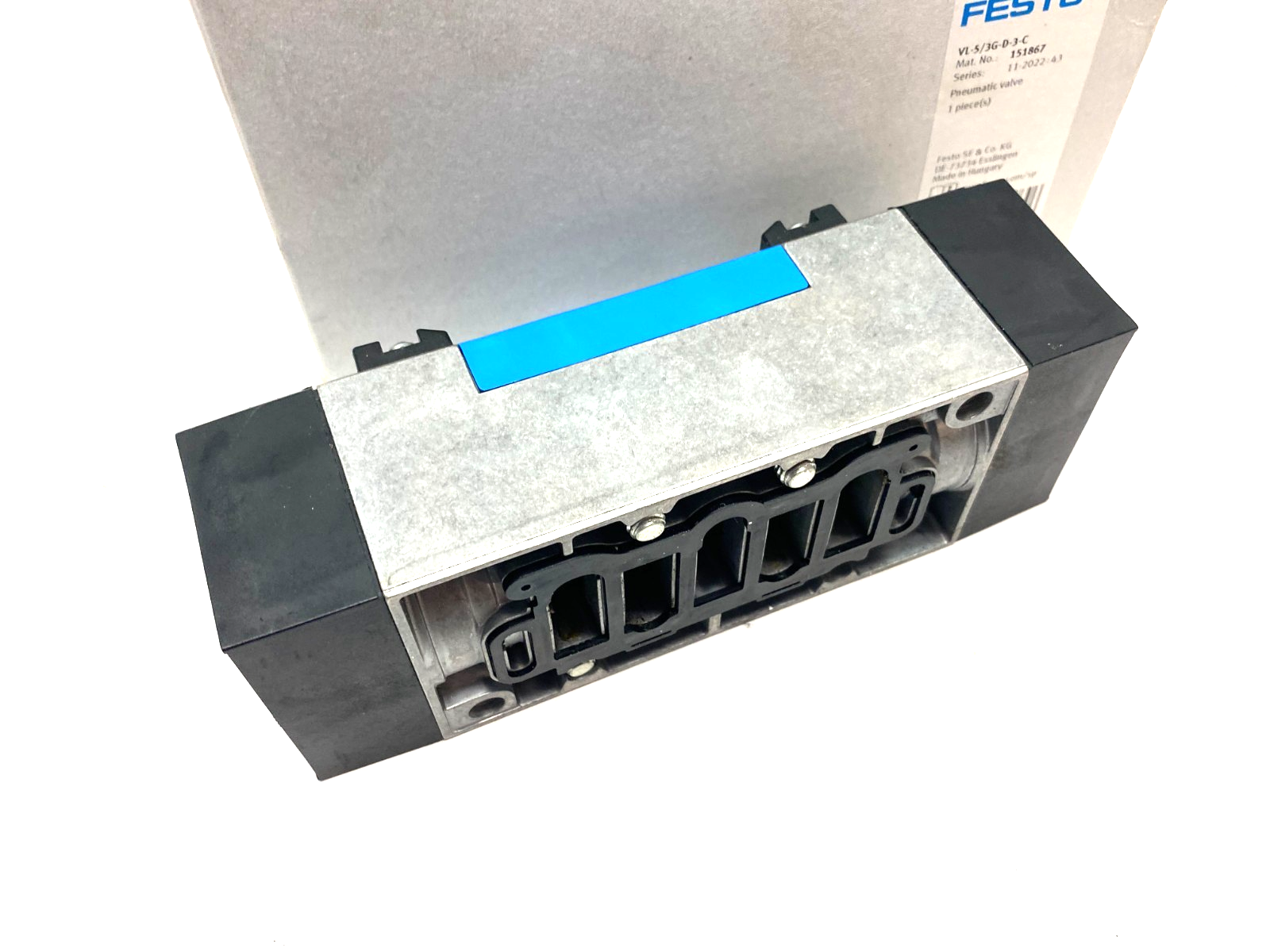 Festo VL-5/3G-D-3-C Pneumatic Valve 5/3, Closed 151867 - Maverick Industrial Sales