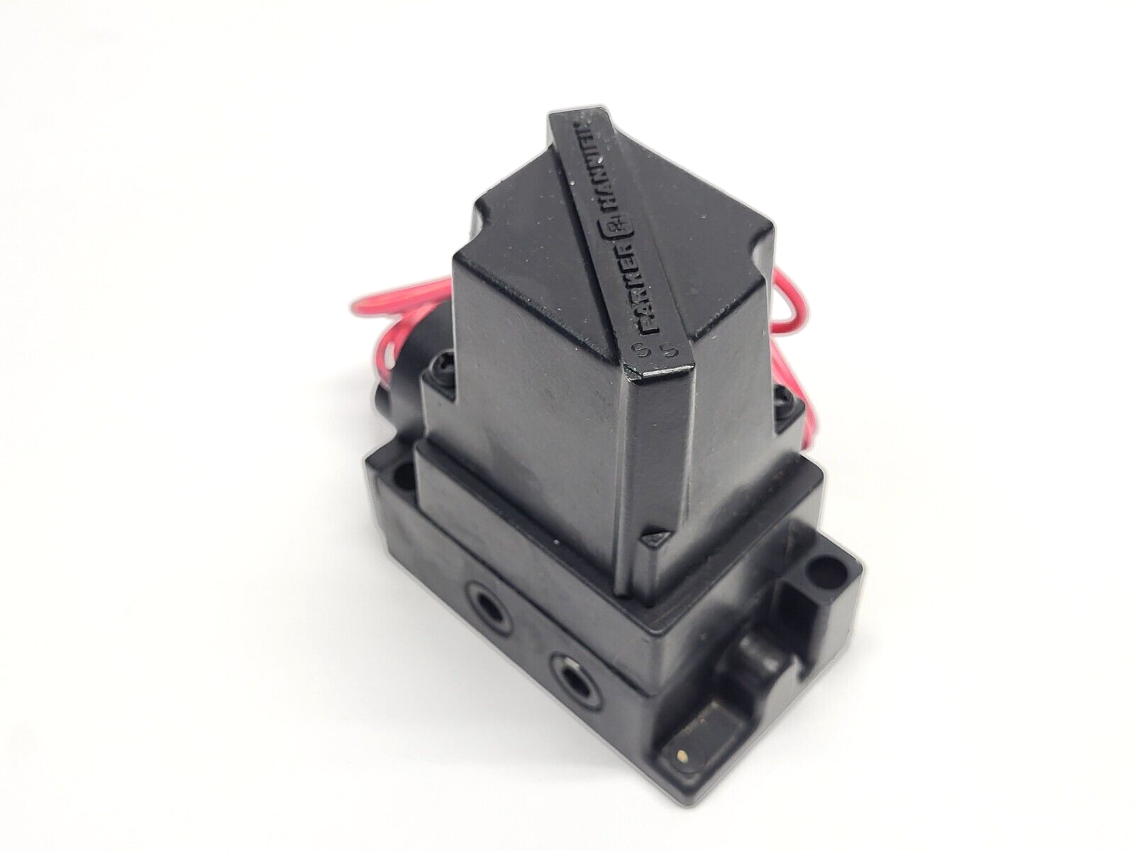 Parker Hannifin GG202-25-M2A Solenoid Valve 4-Way 2-Position 1/4" NPT 4-Port - Maverick Industrial Sales