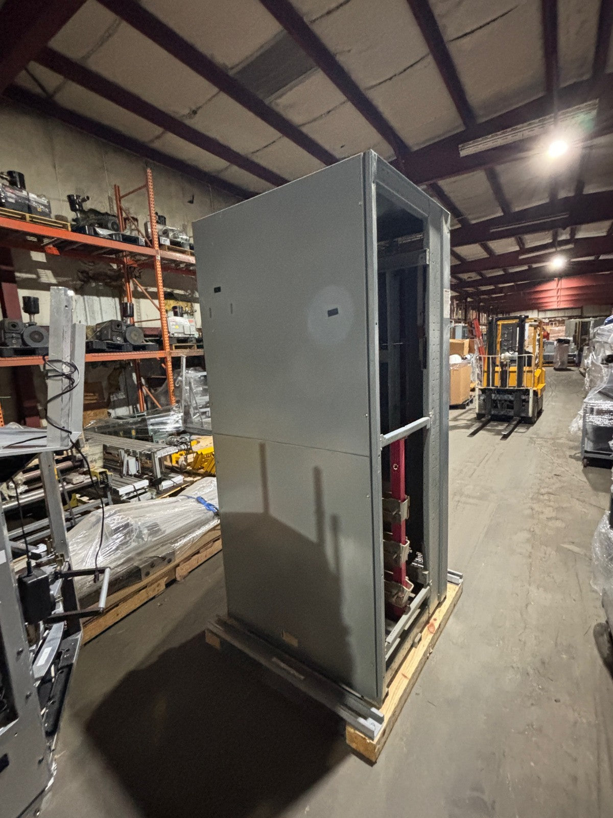 Square D QED 2 Power Style Switchboard 3000A (4) QMB365W 400A Disconnect Switch - Maverick Industrial Sales
