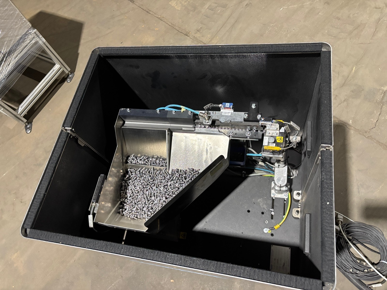 Weber ZEL360 Vibratory Bowl Screw Feeder System, ZEL 360, 115V, 2021 - Maverick Industrial Sales