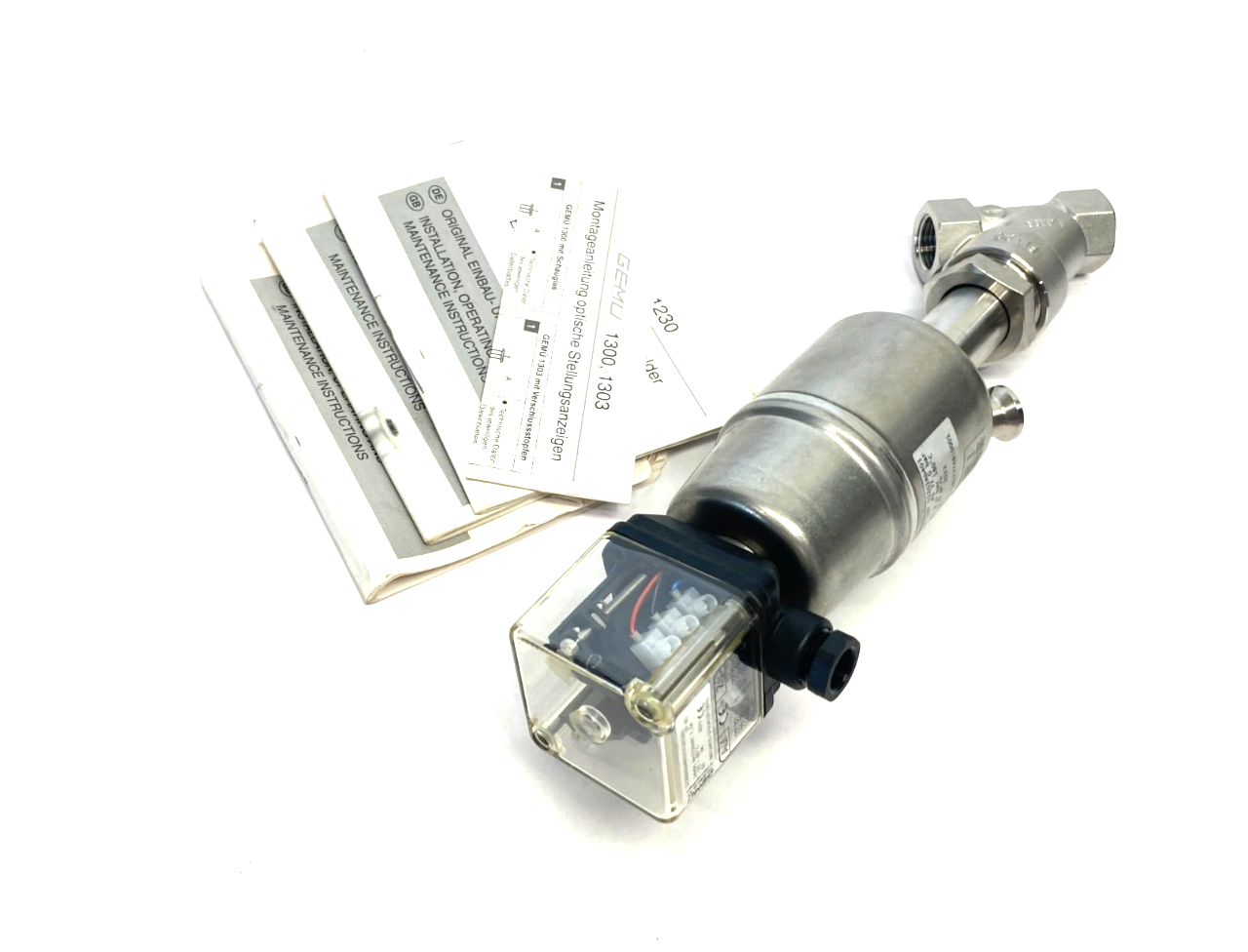 GEMÜ 550 15D 137 512G1RD403 Angle Seat Globe Valve 2/2-Way Body 88350177 - Maverick Industrial Sales