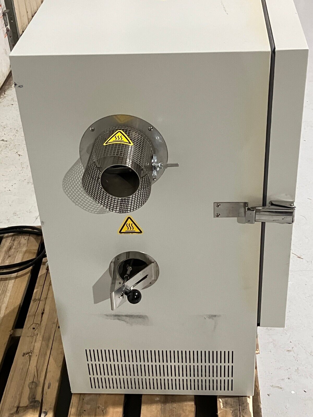 TPS Blue M ESP400A Mechanical Convection Oven 400 Series 260 Degrees Celsius - Maverick Industrial Sales