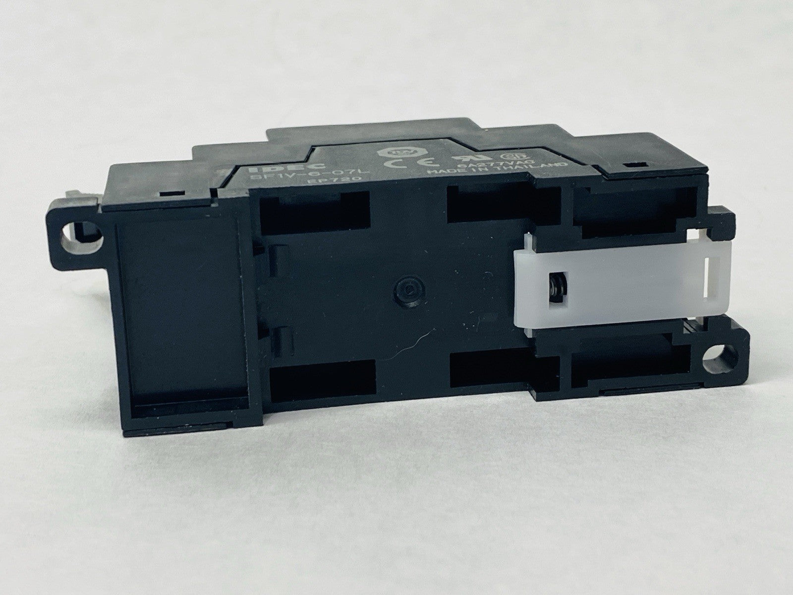 IDEC SF1V-6-07L DIN Rail Relay Socket 14-Pin 6A 250V - Maverick Industrial Sales