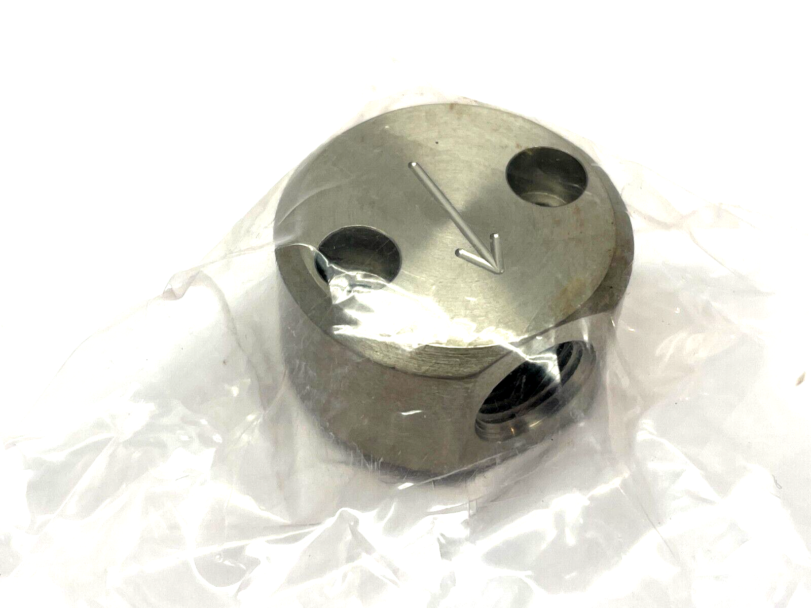 Nordson EFD 7521D-SS Valve Head 7021350 - Maverick Industrial Sales