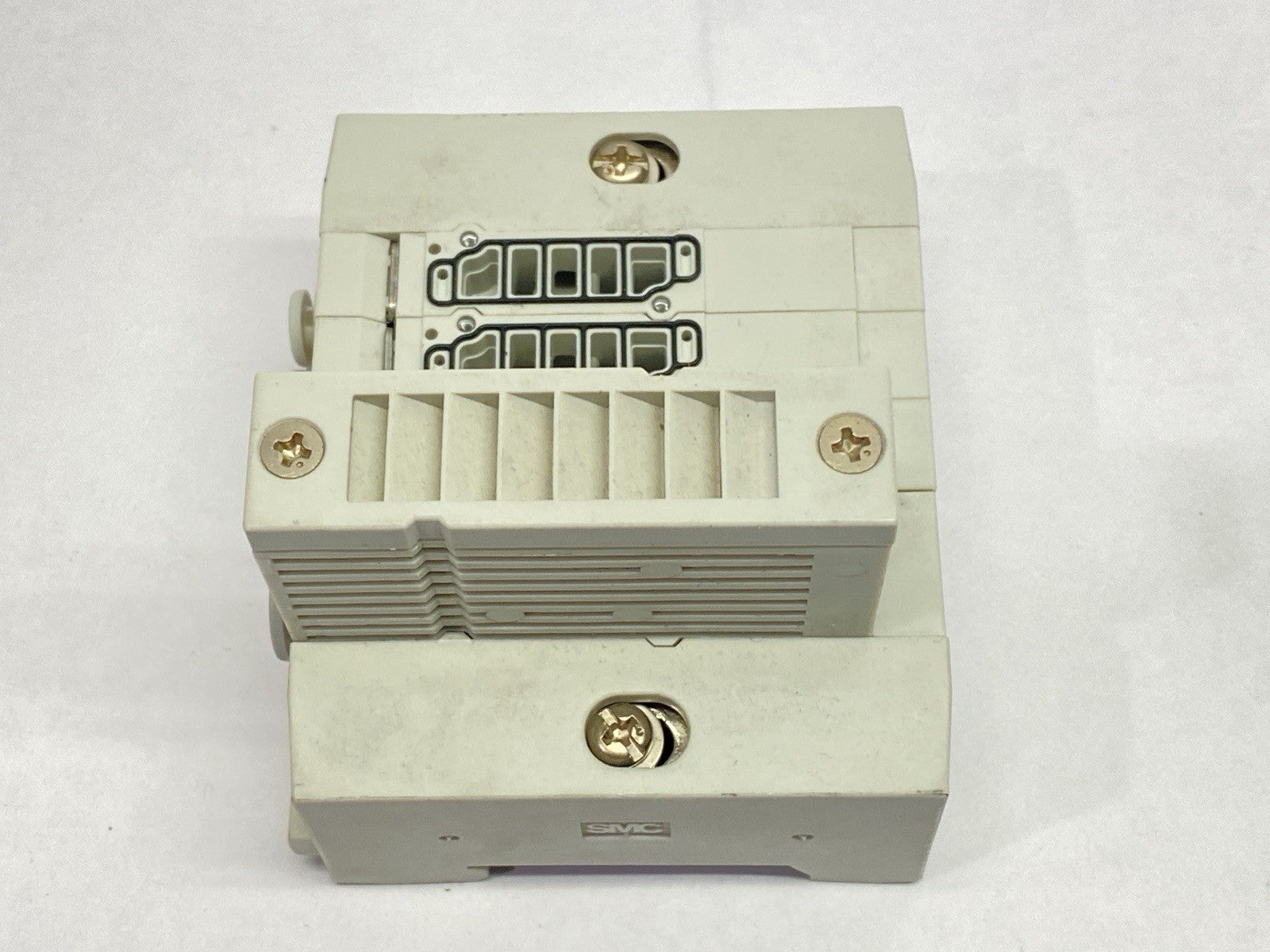 SS5Y3-60-03U-4 | SMC Pneumatic Manifold Assembly Cassette Body - Used - Maverick Industrial Sales